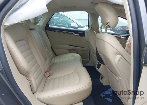 2014 Ford Fusion Se z USA, uszkodzony, nr VIN 3FA6P0HD3ER384933